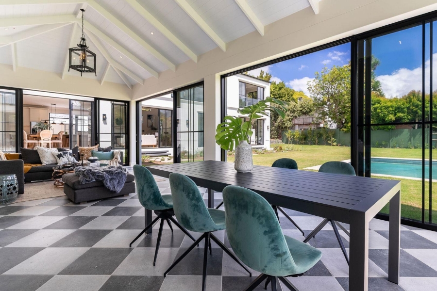 5 Bedroom Property for Sale in Constantia Western Cape